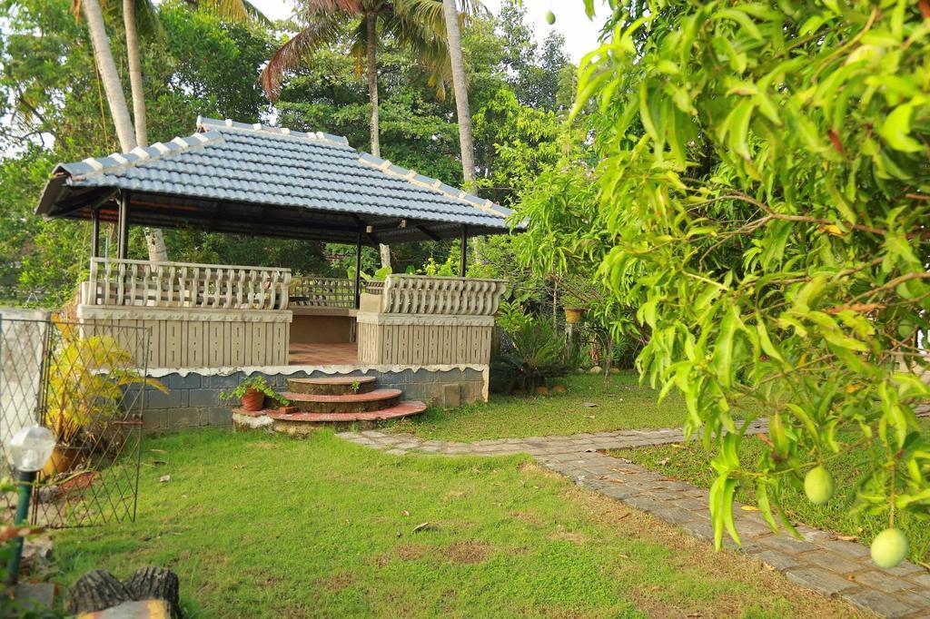Orchid Lake View Homestay Alappuzha Exterior foto