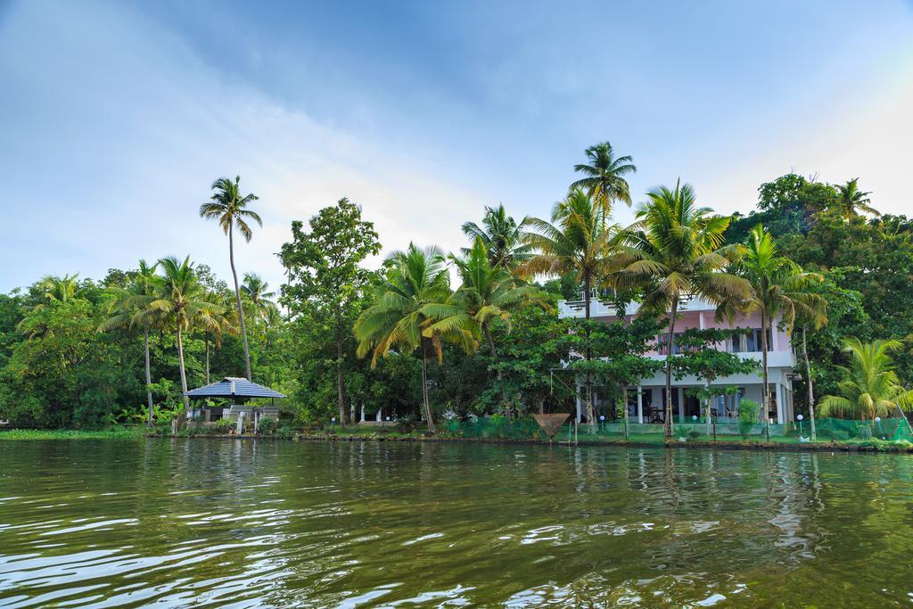 Orchid Lake View Homestay Alappuzha Exterior foto