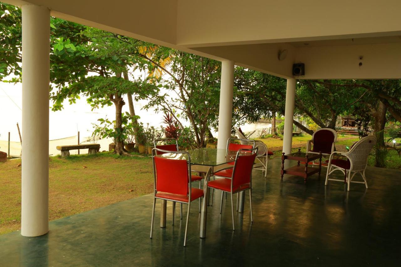 Orchid Lake View Homestay Alappuzha Exterior foto